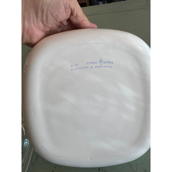 Corning Ware Blue Cornflower 9" Square Baking Dish with Lid Vintage 1960 to 1961 - Picture 7 of 7